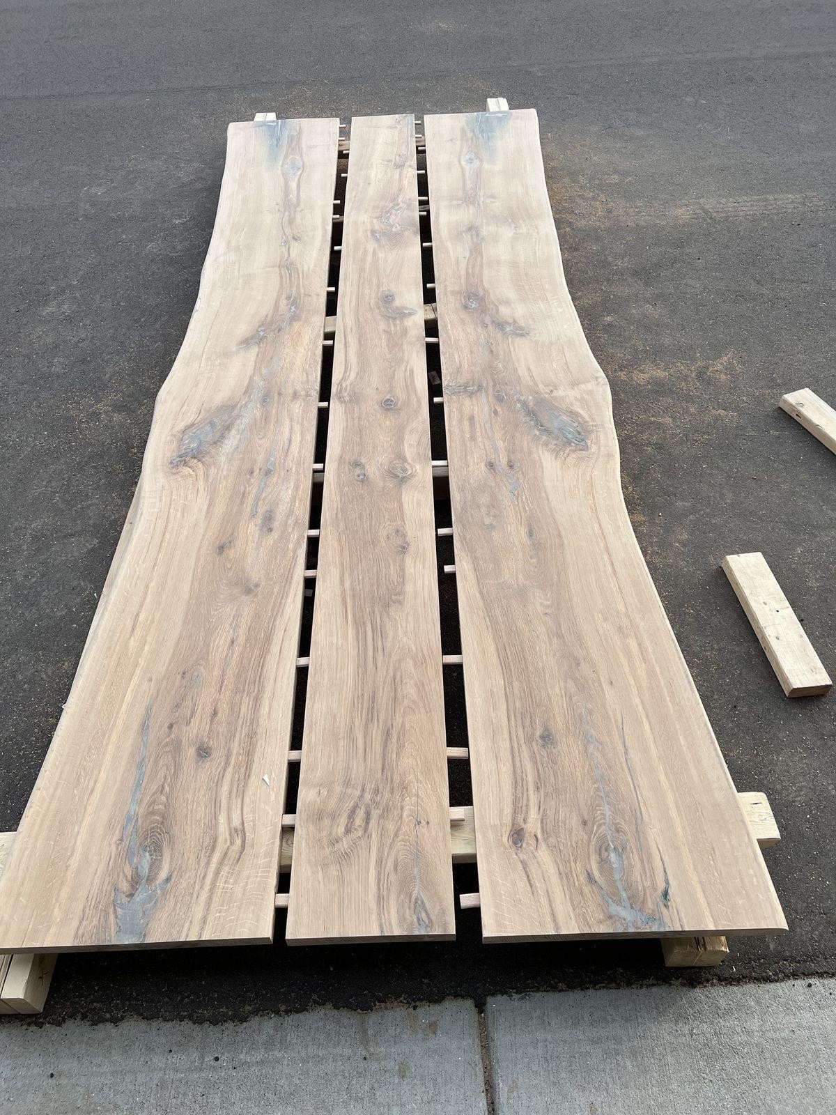 Spárovka podle šířky vlysu